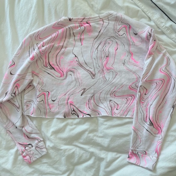 Victoria's Secret Pink Marble Tie-Dye Cropped Long Sleeve Pullover - Picture 5 of 8
